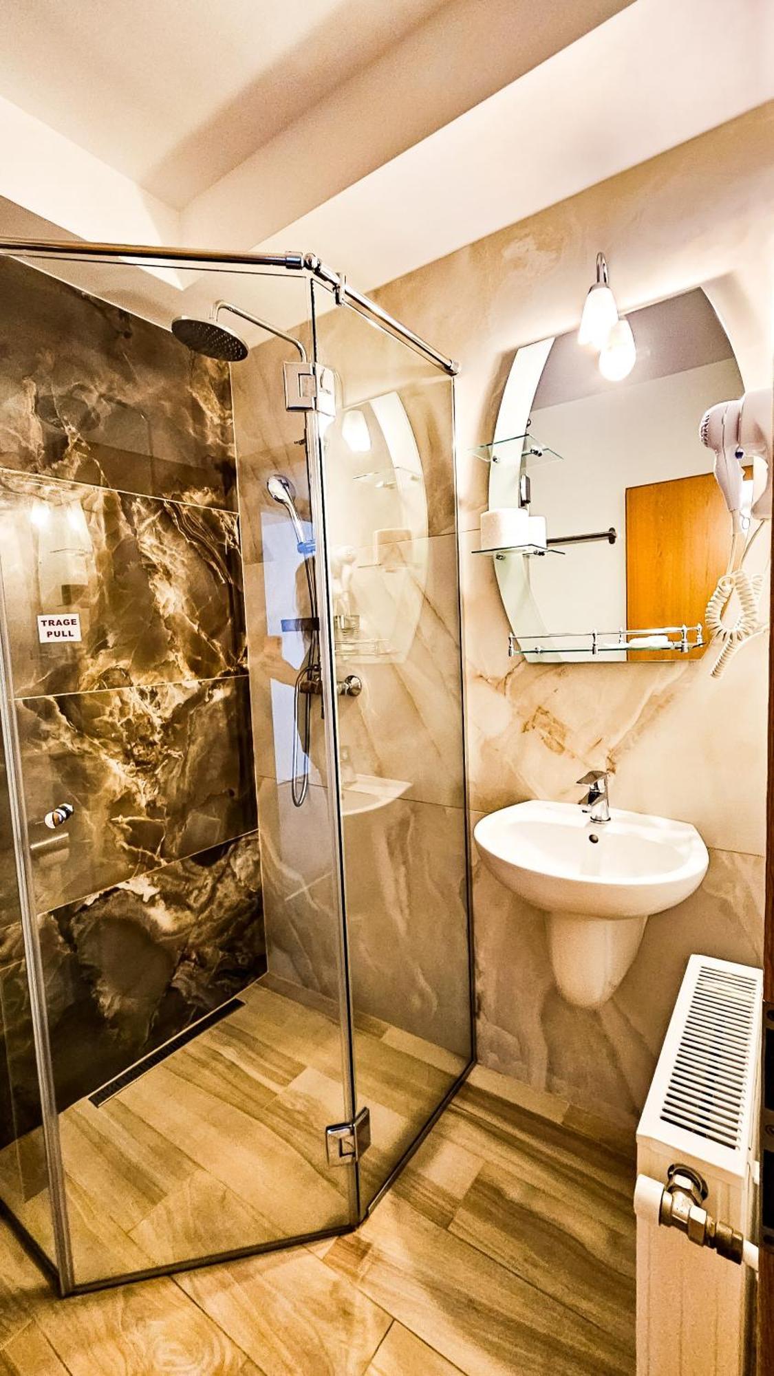 Hotel Eden Sibiu Eksteriør bilde